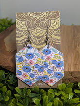 Load image into Gallery viewer, Periwinkle Wild Flower Wood Earrings
