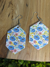 Load image into Gallery viewer, Periwinkle Wild Flower Wood Earrings