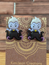 Load image into Gallery viewer, Ursula Stud Earrings