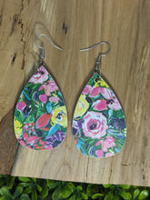 Load image into Gallery viewer, Floral Wood Earrings