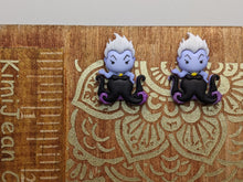 Load image into Gallery viewer, Ursula Stud Earrings