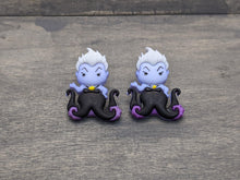 Load image into Gallery viewer, Ursula Stud Earrings
