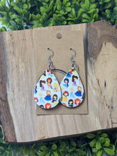 Load image into Gallery viewer, Princess Wood Teardrop earrings