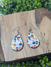 Load image into Gallery viewer, Princess Wood Teardrop earrings