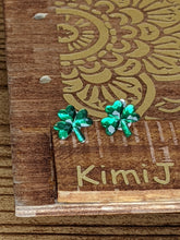 Load image into Gallery viewer, Shamrock Post Earrings- Small Crystal