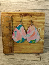 Load image into Gallery viewer, Lilly Inspired Floral Earrings