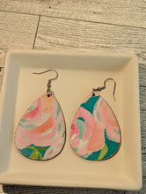 Load image into Gallery viewer, Lilly Inspired Floral Earrings