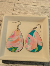 Load image into Gallery viewer, Lilly Inspired Floral Earrings