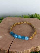 Load image into Gallery viewer, Blue Crackle Wood Diffuser DIY Bracelet Kit