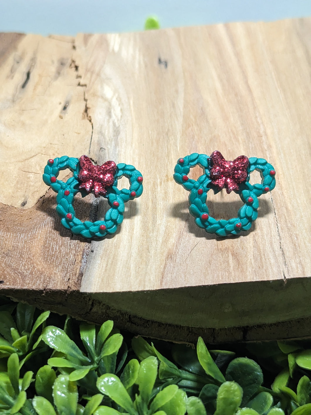 Minnie Green Wreath with Bow Stud Earrings