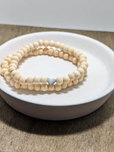 Load image into Gallery viewer, Silver Heart Diffuser Bracelet
