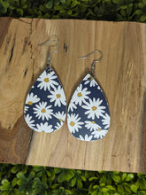 Load image into Gallery viewer, Daisy Wood Earrings
