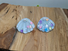 Load image into Gallery viewer, Seashell Blue Large Clam Stud Earrings
