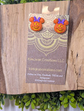 Load image into Gallery viewer, Minnie Pumpkin Stud
