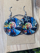Load image into Gallery viewer, Frozen Wood  earrings
