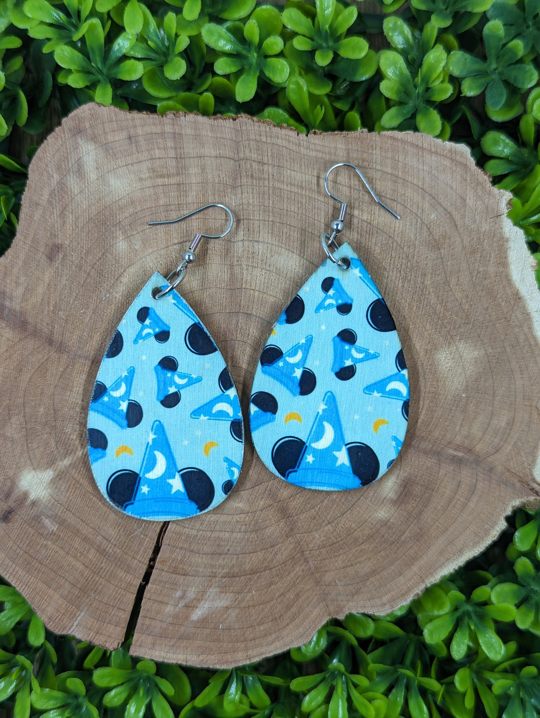 Sorcerer Wood Teardrop earrings