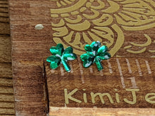 Load image into Gallery viewer, Shamrock Post Earrings- Small Crystal
