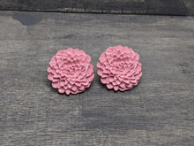 Load image into Gallery viewer, Hydrangea Pink  Flower Stud Earrings
