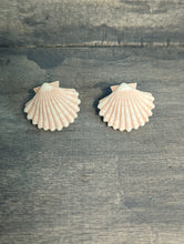 Load image into Gallery viewer, Seashell Clam Stud Earrings
