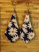 Load image into Gallery viewer, Daisy Wood Earrings

