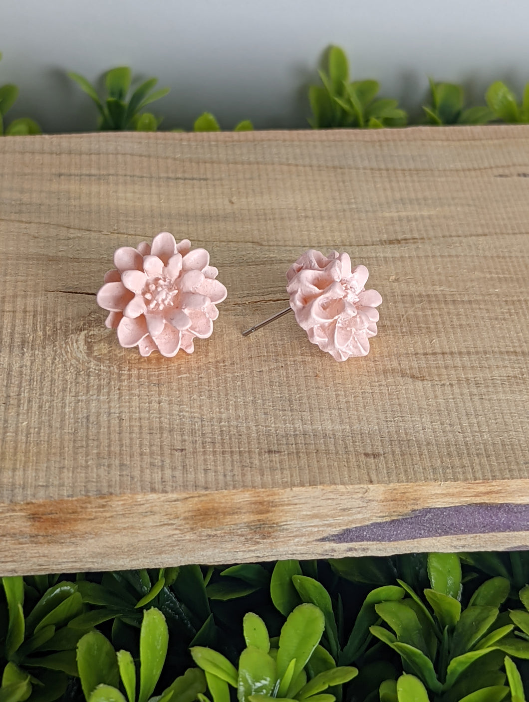Cornflower LT Pink  Stud Flower Earrings