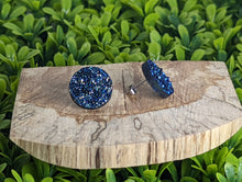 Load image into Gallery viewer, Druzy Round stud- Green &amp; Blue
