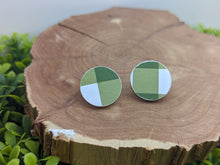 Load image into Gallery viewer, White &amp; Green Gingham Plaid Wood Stud
